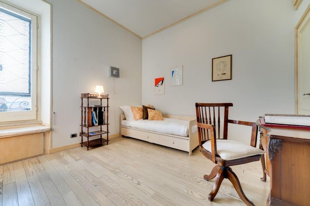 Volturno's Unique View Apartment *